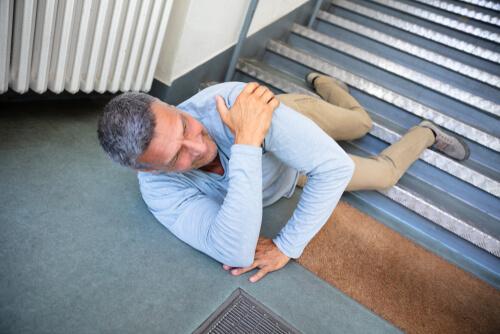 Glendale, CA slip and fall injury lawyer